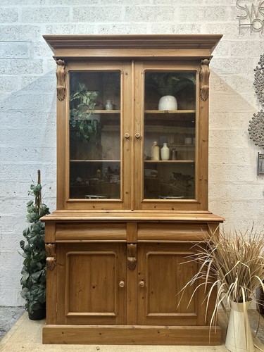 Stunning vintage solid pine - stunning,
