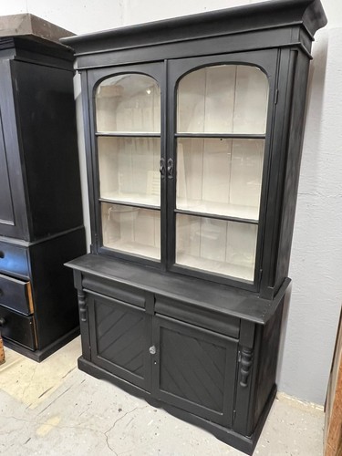 Painted vixtorian glazed - vixtorian,