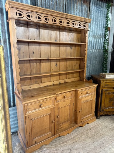 Vintage pine dresser - pine,